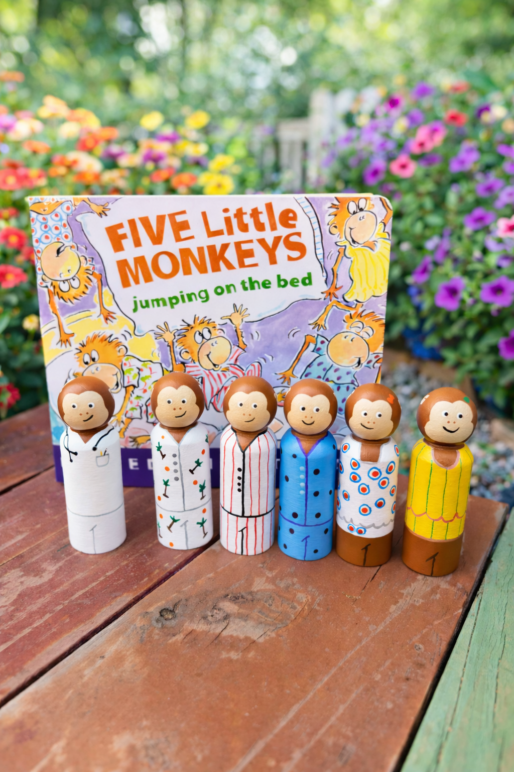 Five Little monkeys peg doll set with book