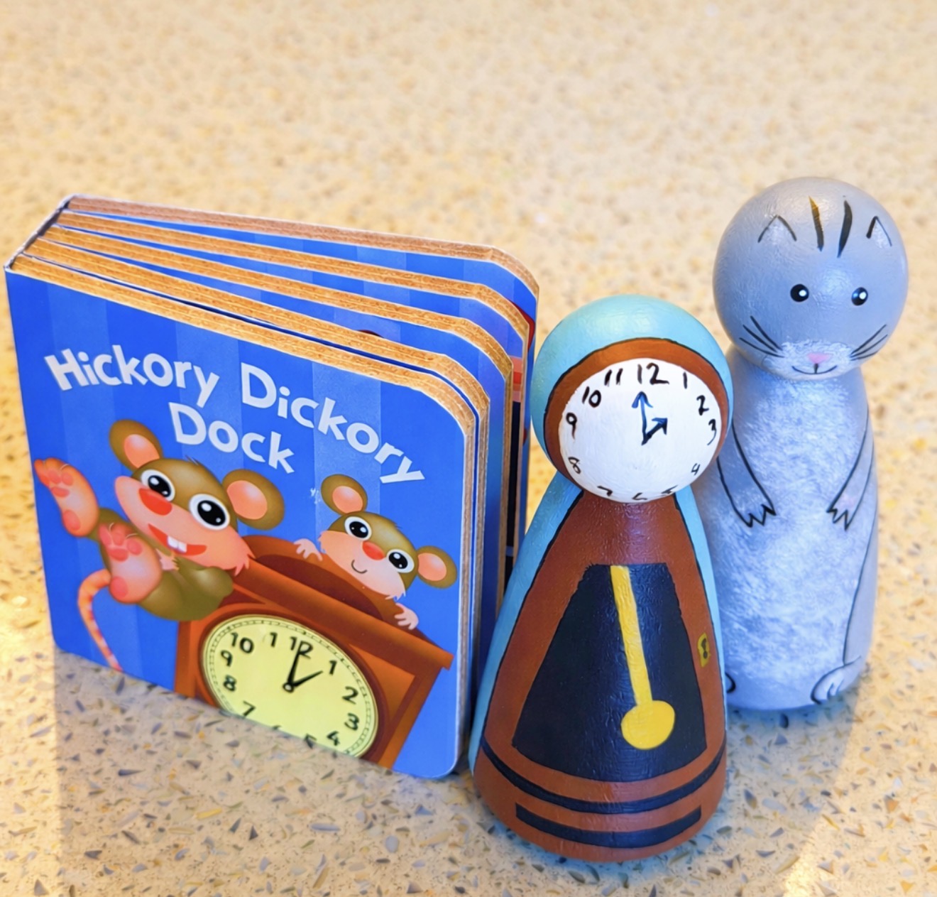 Hickory Dickory Dock peg doll story set